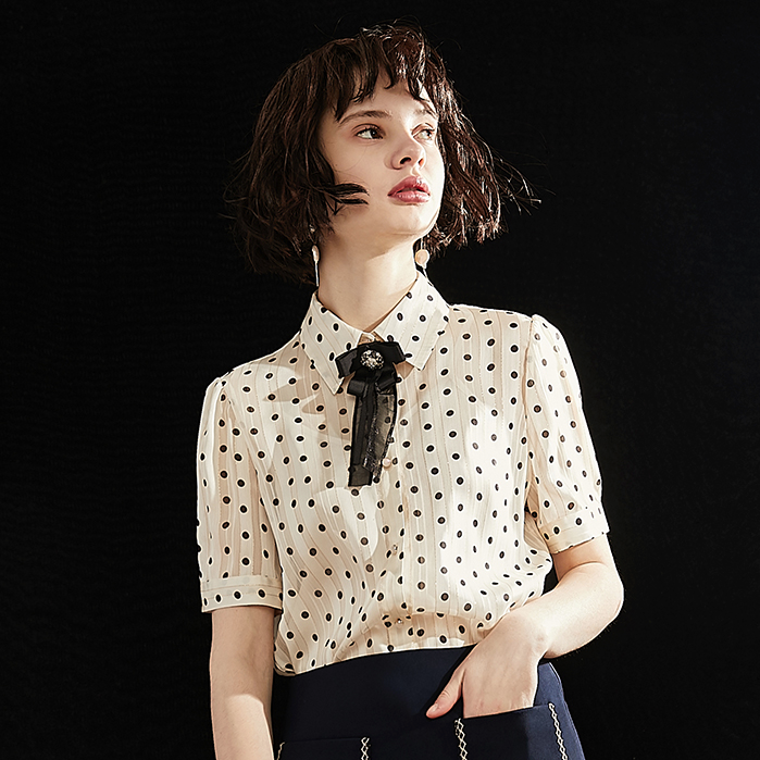 OECE 192HB086 女士复古波点雪纺衫