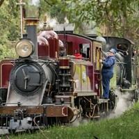 體驗1990年代的懷舊鐵路風光！澳大利亞墨爾本 普芬比利蒸汽火車票