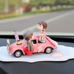 车内饰品摆件创意个性汽车装饰品萌萌可爱情侣小车漂亮内饰女
