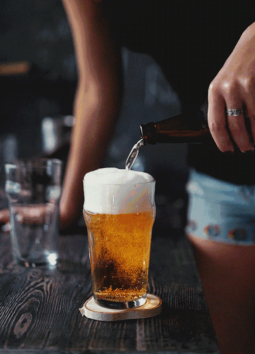 酿造啤酒_啤酒还有花椒味儿的?难道喝起来像火锅汤底?