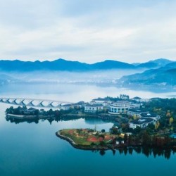 体验挖笋余姚四明湖开元山庄豪华山景房1晚含早餐