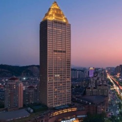 住高星送森泊水乐园门票实弹射击杭州开元名都大酒店豪华房1晚含早
