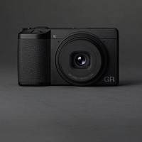 RICOH 理光 GRIII X 3英寸數碼相機 黑色（26.1mm、F2.8）