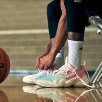 adidas 阿迪达斯 TRAE YOUNG 1 COTTON CANDY 男士篮球鞋