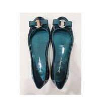 菲拉格慕 墨綠色女士果凍塑料鏤空平底涼鞋0716463優質面料
