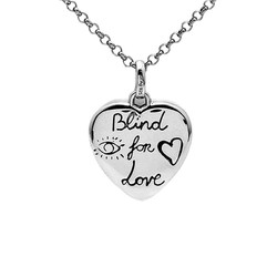 gucci古驰blindforlove心形项链花朵和小鸟雕刻心形吊坠8074306765