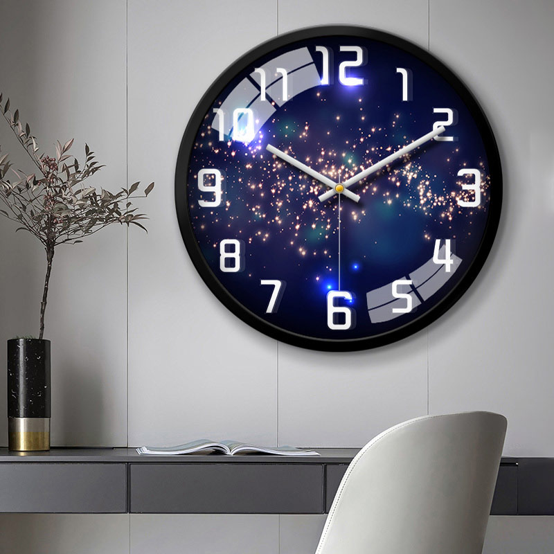 夜光挂钟2021新款客厅家用石英钟表简约时尚静音挂墙卧室电波时钟 16英寸（直径40.5厘米） 星系