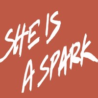 SHE IS A SPARK/她是火花