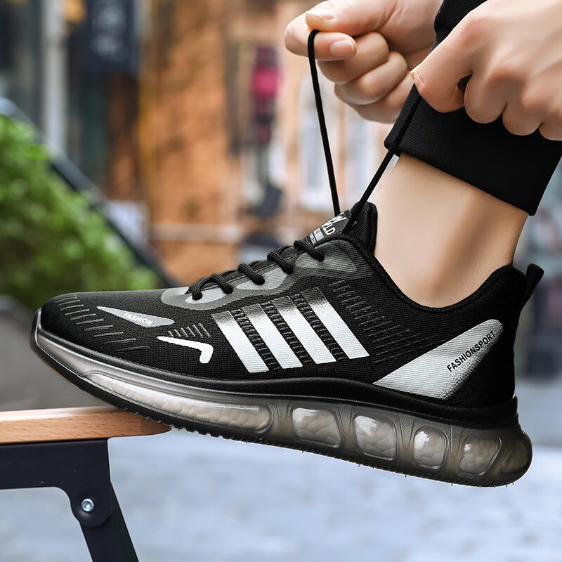 意利船长 运动鞋男士户外运动慢跑步透气网布耐磨休闲板鞋 RZBK72 黑白 39