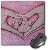 KS 3dRose - Mandy Joy 的艺术作品 - 婴儿 - 母亲手脚和婴儿脚的图像与粉色毯子。 -(mp-334146-1)