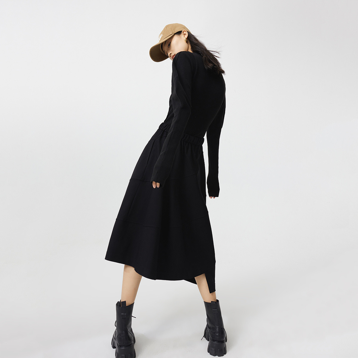 丽丽冬LILYxIMMI合作设计师系列圆领卫衣女