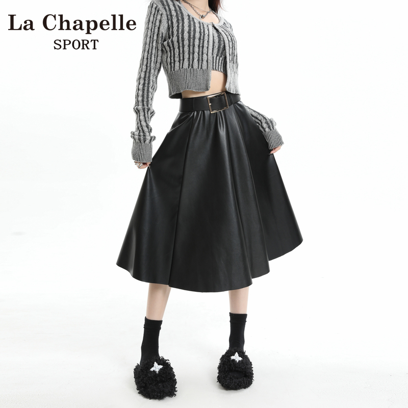 La Chapelle拉夏贝尔黑色a字皮裙女2023高级感高腰显瘦遮跨中长款半身裙