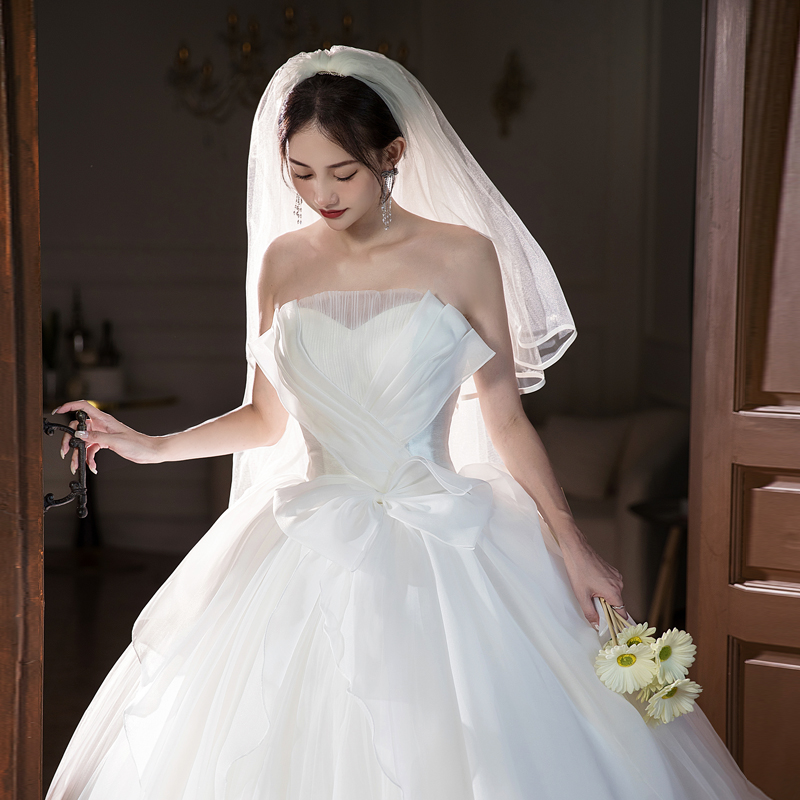 红妆饰佳 婚纱2024新娘主纱法式在逃公主抹胸简约缎面小个子出门纱 米白齐地款 M