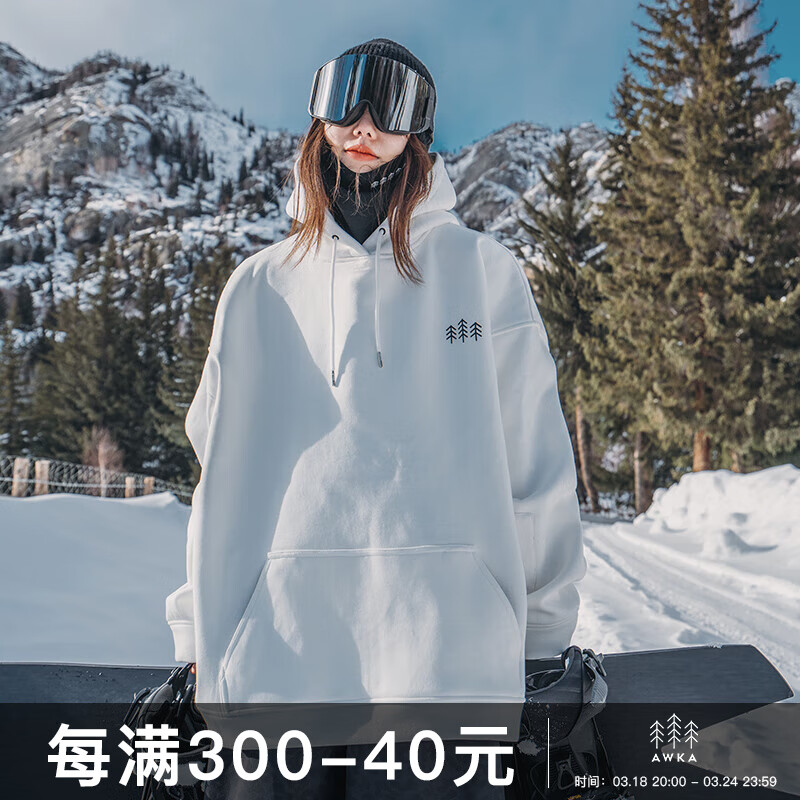 AWKA 滑雪服