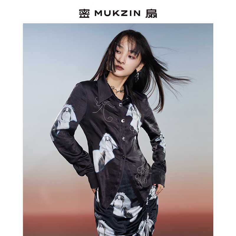 密扇2024春新款狸尨梦华录黑色设计感印花百搭长袖衬衫女