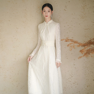 初蝉新中式国风连衣裙2024年春装新款收腰显瘦立领白色蕾丝仙女裙