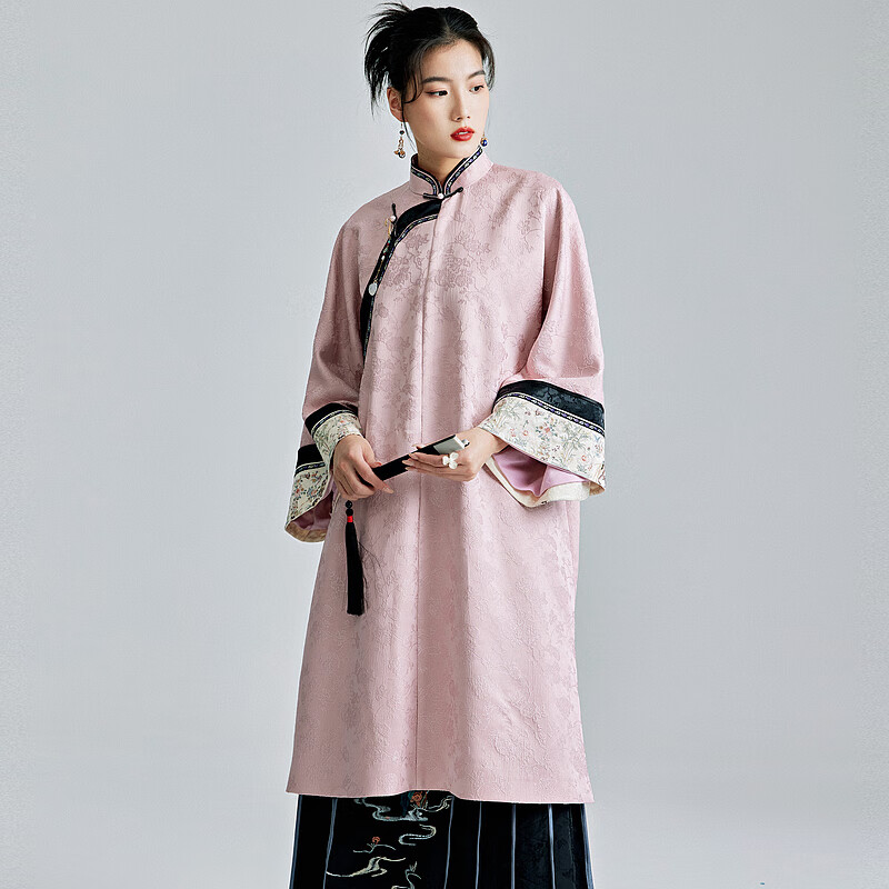 同款大理风衣服 661edd4beaafd3223.jpg