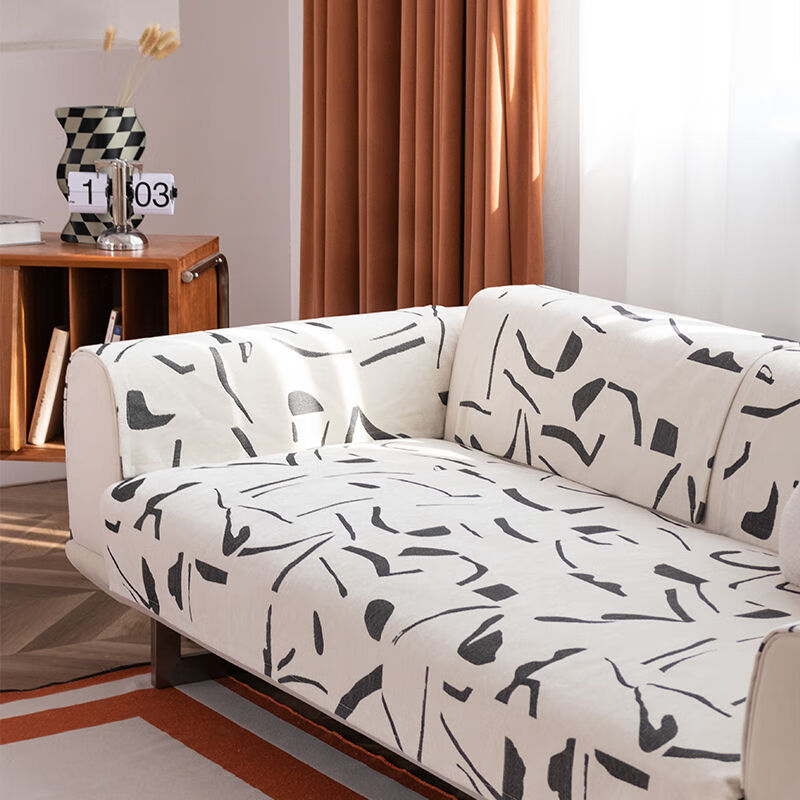 馨生活（senhot）沙发垫夏季防滑高级感沙发盖布现代简约沙发套罩坐垫子四季通用 布达佩斯-黑色 90*70cm