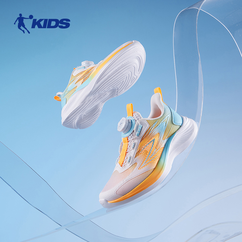 轻速中国乔丹男童运动鞋2024夏款网面透气纽扣大童跑步鞋儿童鞋子