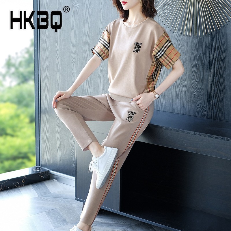 HKBQ 潮牌中短袖T恤套装女夏装中老减龄洋气休闲运动春装 卡其色 3XL（135-160斤）