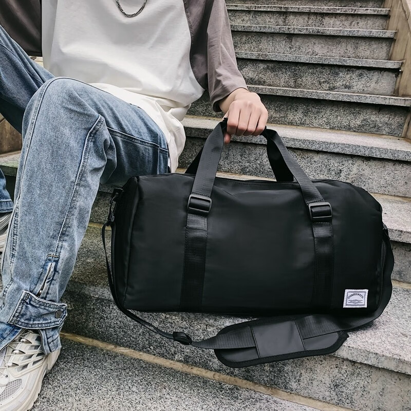 IROYA旅行包男士大容量出差短途旅游收纳包袋手提行李包休闲运动包 黑色