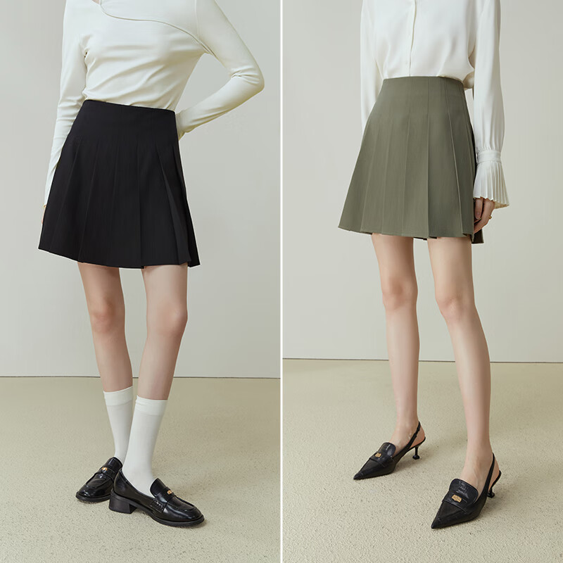 范思蓝恩23FS11193 学院风减龄百褶短裙女春秋季高腰a字半身裙子