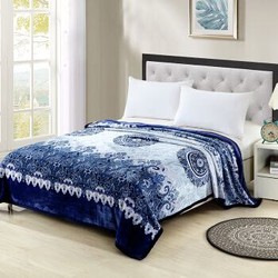 雅鹿自由自在 毛毯加厚法兰绒毯子 午睡空调毯毛巾被盖毯 1.5*2米 约1.8斤 青色瑰丽