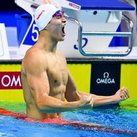 三连冠：恭喜孙杨400米自由泳夺冠 赛季最好成绩实力打脸
