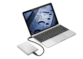 LaCie 莱斯 Porsche Design P‘9227 USB-C 2TB 移动硬盘