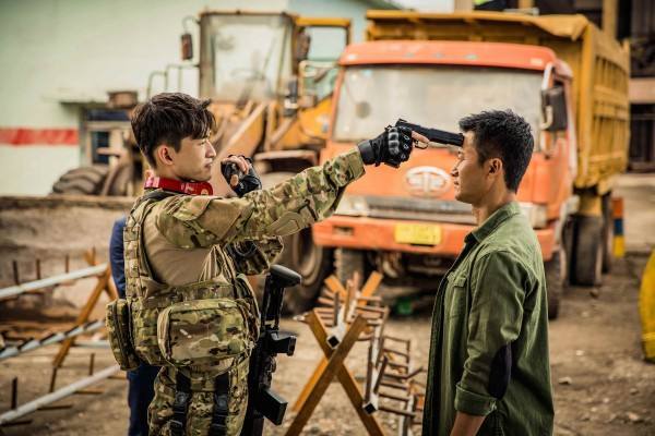 贝窝热卖战狼Ⅱ燃爆中国心