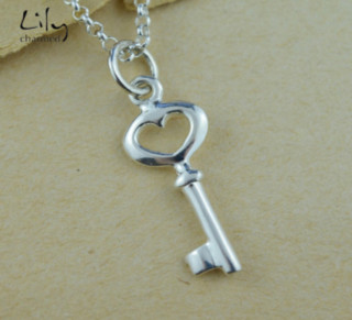 Lily charmed 925银 钥匙吊坠项链