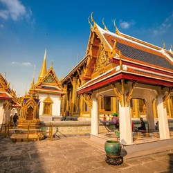 特价机票:上海\/北京\/成都\/杭州\/宁波\/昆明直飞曼