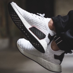 adidas 阿迪达斯 NMD R2 Primeknit 男款休闲运动鞋