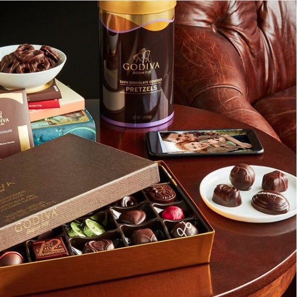 GODIVA 歌帝梵 White Chocolate Assortment Gift Box 白巧克力礼盒