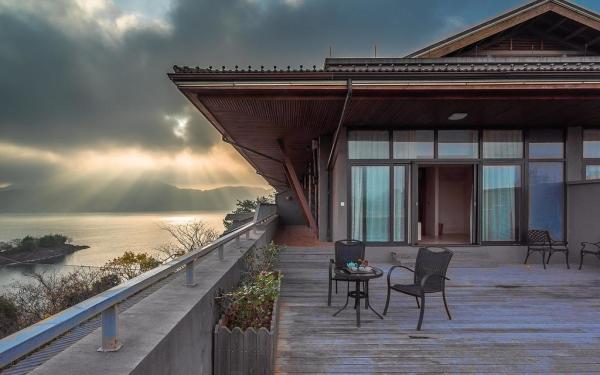 除夕年夜饭:千岛湖温馨岛蝶来度假酒店 10-12人年夜饭 豪华湖景房*2间