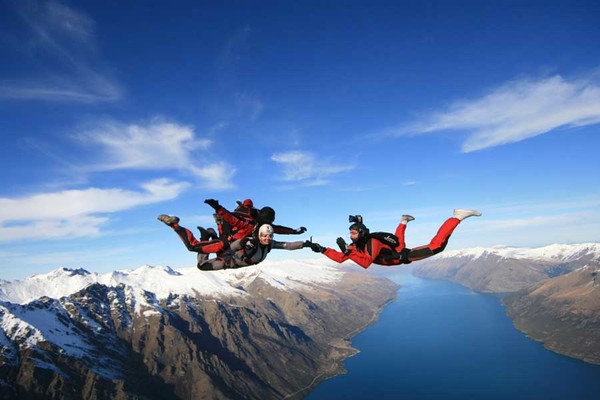 勇敢者的游戏！鸟瞰新西兰，挑战真正极限！新西兰皇后镇高空跳伞