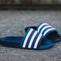 限尺码：adidas 阿迪达斯 Originals Adilette 男士天鹅绒拖鞋