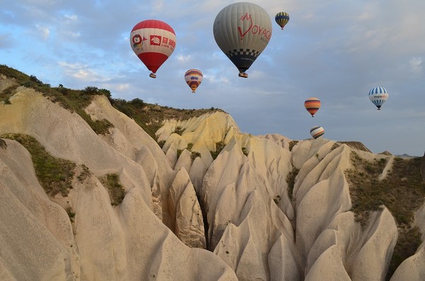 卡帕多奇亚配上热气球，才是土耳其最动人的情话