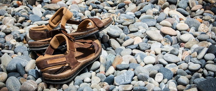  年轻人的凉鞋就要潮知名潮牌男款凉鞋推荐榜