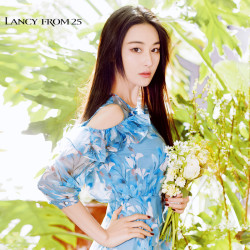 朗姿2018夏装新款露肩中长裙真丝碎花连衣裙