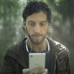 Sony\/索尼 sbh70 挂脖式运动蓝牙耳机 颈挂式便