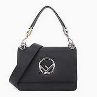FENDI 芬迪 Kan I 女士大号黑色金属扣盖手提单肩斜挎包