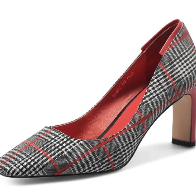  Luiza Barcelos 女士羊皮单鞋