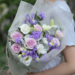 胡须先生浮生若梦淡紫玫瑰鸢尾搭配花束多少钱 什么值得买