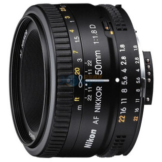 Nikon 尼康 D7200（AF-S DX 18-140mm f/3.5-5.6G +AF 50mm 1.8D ）双镜头单反套机（APS-C、2416万）