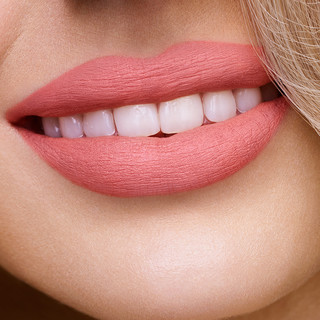  Charlotte Tilbury Hollywood Lips 雾面液体唇釉 6.8g #Platinum Blonde