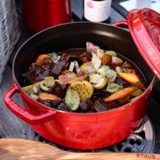 Staub 珐琅铸铁锅 搪瓷汤锅铸铁炖锅 18cm 樱桃红 经典系列