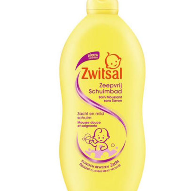 Zwitsal 瑞莎 温和婴幼儿泡泡浴 洋甘菊味 700ml ( 洋甘菊味、 700ml )