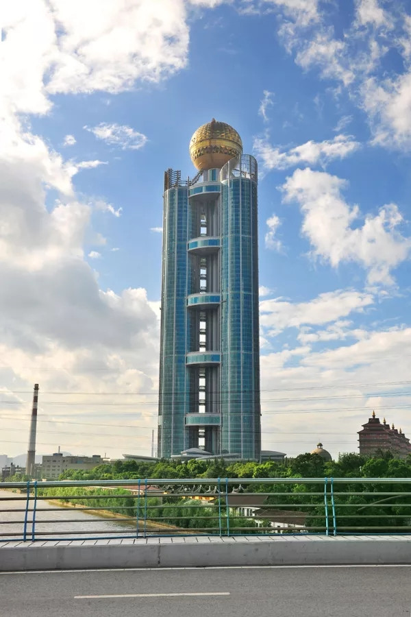 70层旋转餐厅云端360美景江阴华西村龙希国际大酒店1晚2大1小自助早