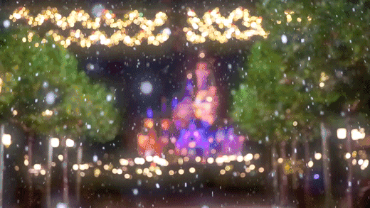 上海迪士尼下雪啦，与雪宝一起见证圣诞节城堡点灯！迪士尼冬季夜场票
